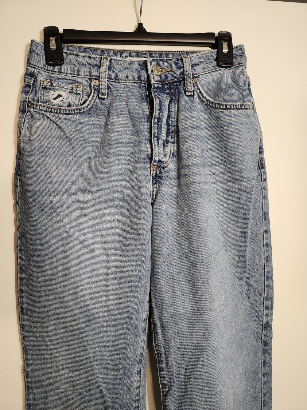 Forever 21 Light Wash Relaxed Women's Jeans - Size 24
